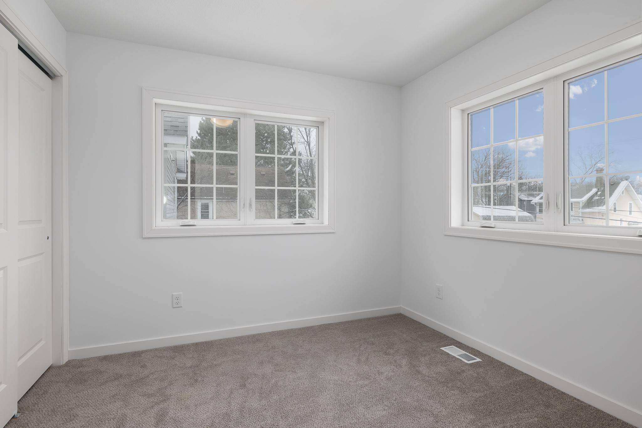 View of Residential at 2034 James Avenue, Minneapolis MN 55411, Minneapolis (16 of 23) - Mike Wilen | Minnesota Team Real Estate