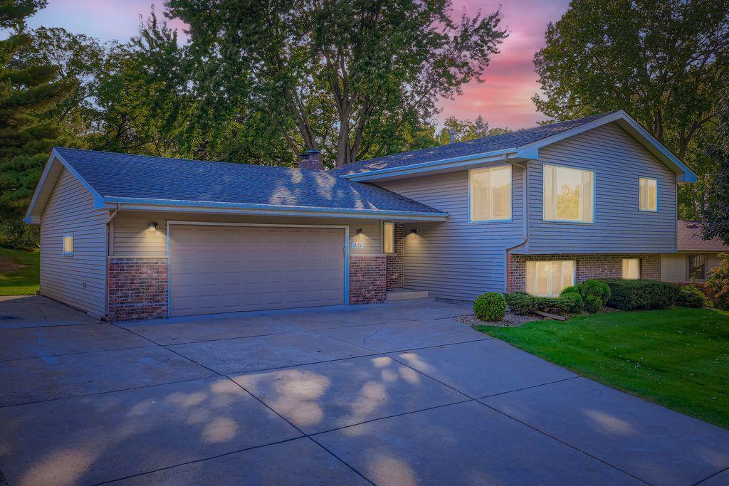 View of Residential at 8125 Casper Way, Inver Grove Heights MN 55076, Inver Grove Heights - Mike Wilen | Minnesota Team Real Estate