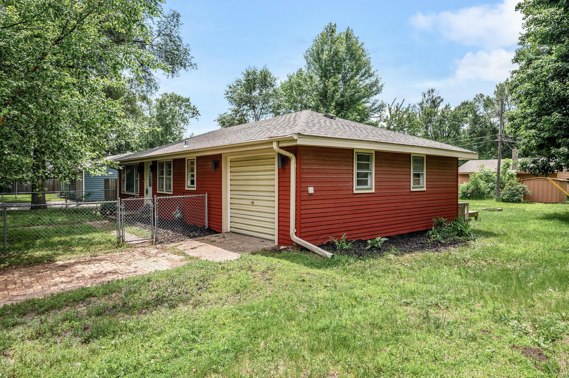 View of Residential at 6289 Edgewood Avenue, Brooklyn Park MN 55428, Brooklyn Park - Mike Wilen | Minnesota Team Real Estate