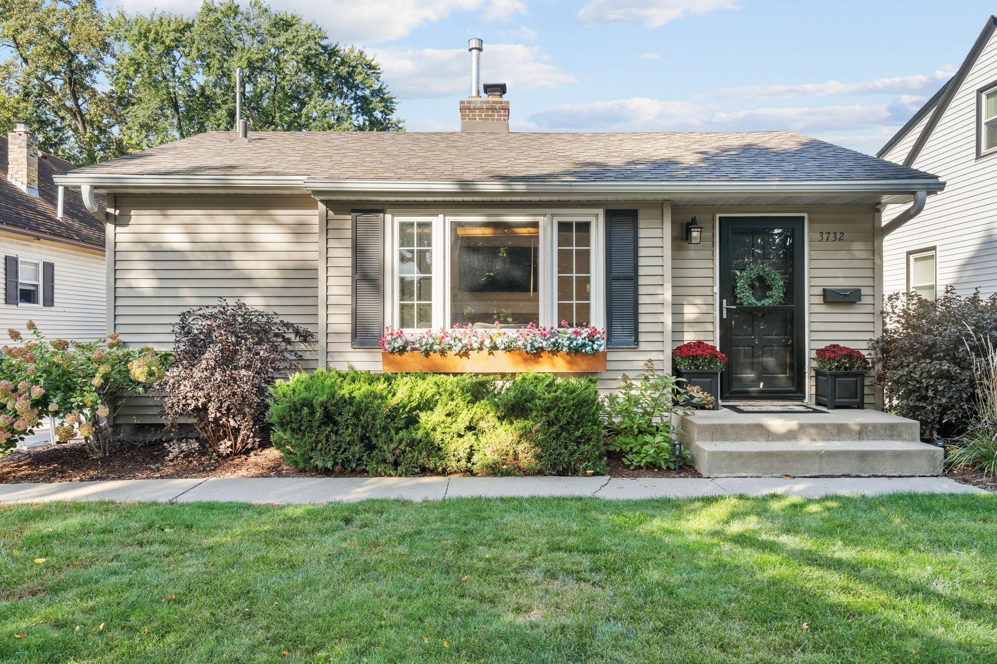 View of Residential at 3732 Quebec Avenue, Saint Louis Park MN 55426, Saint Louis Park - Mike Wilen | Minnesota Team Real Estate