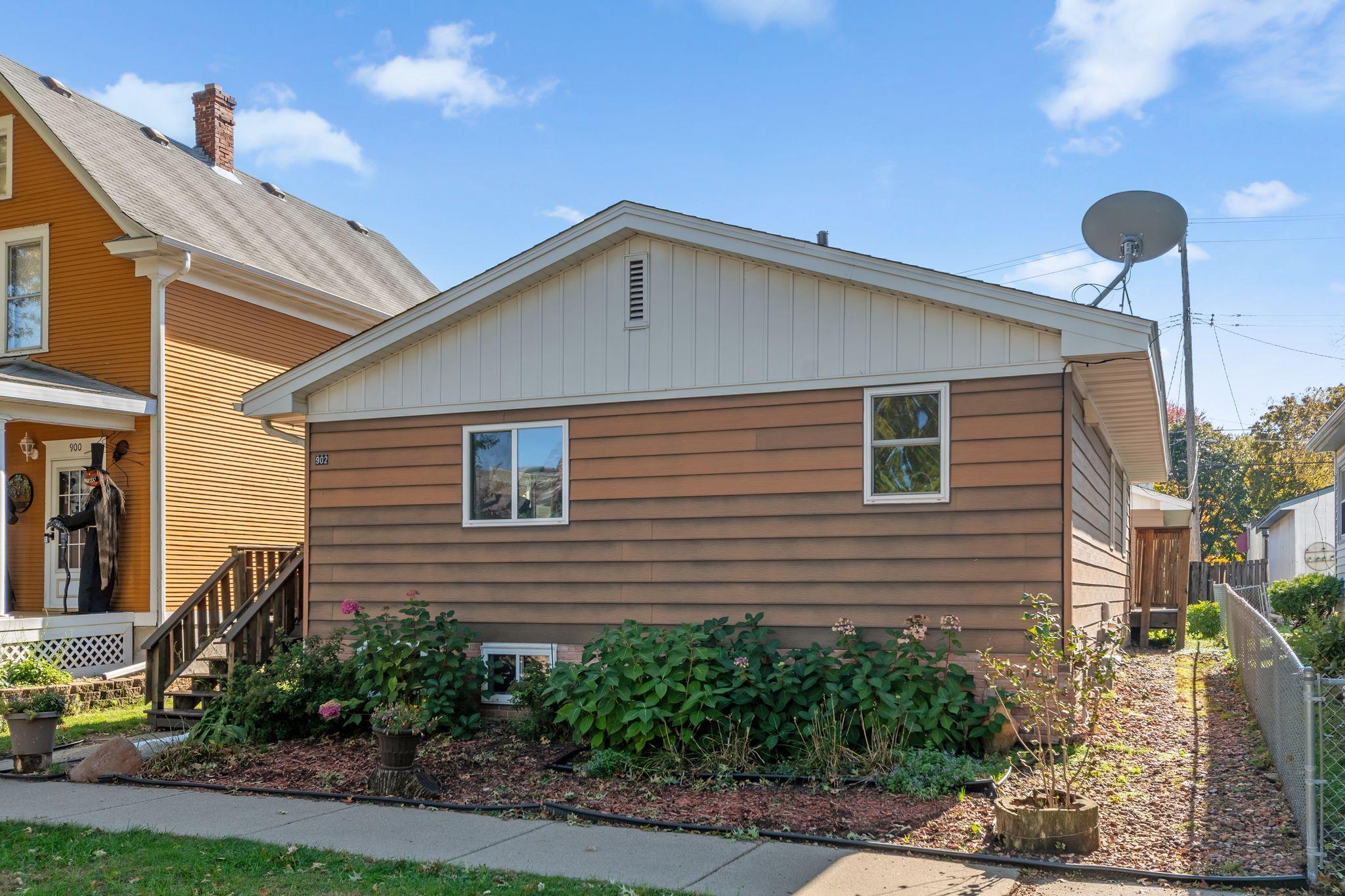 View of Residential at 902 James Avenue, Saint Paul MN 55102, Saint Paul - Mike Wilen | Minnesota Team Real Estate