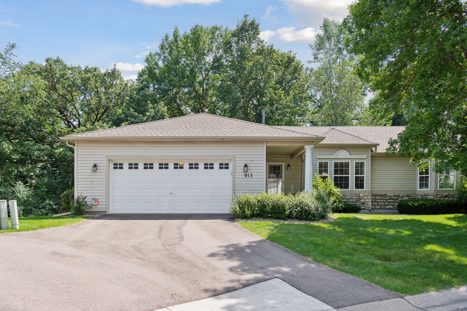 View of Residential at 913 Carriage Lane, Chaska MN 55318, Chaska - Mike Wilen | Minnesota Team Real Estate