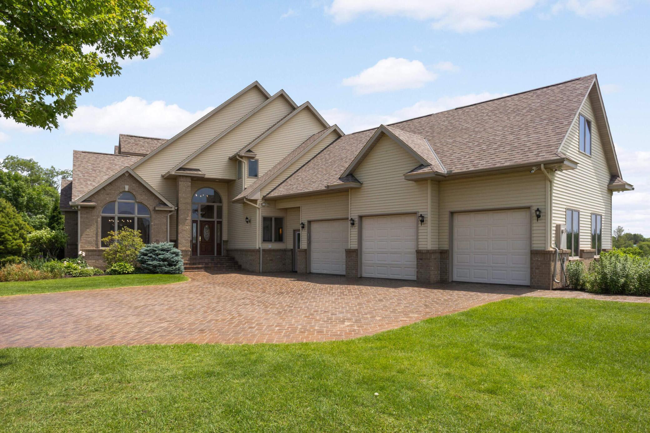 View of Residential at 9721 Frontier Lane, Lakeville MN 55044, Lakeville (3 of 41) - Mike Wilen | Minnesota Team Real Estate