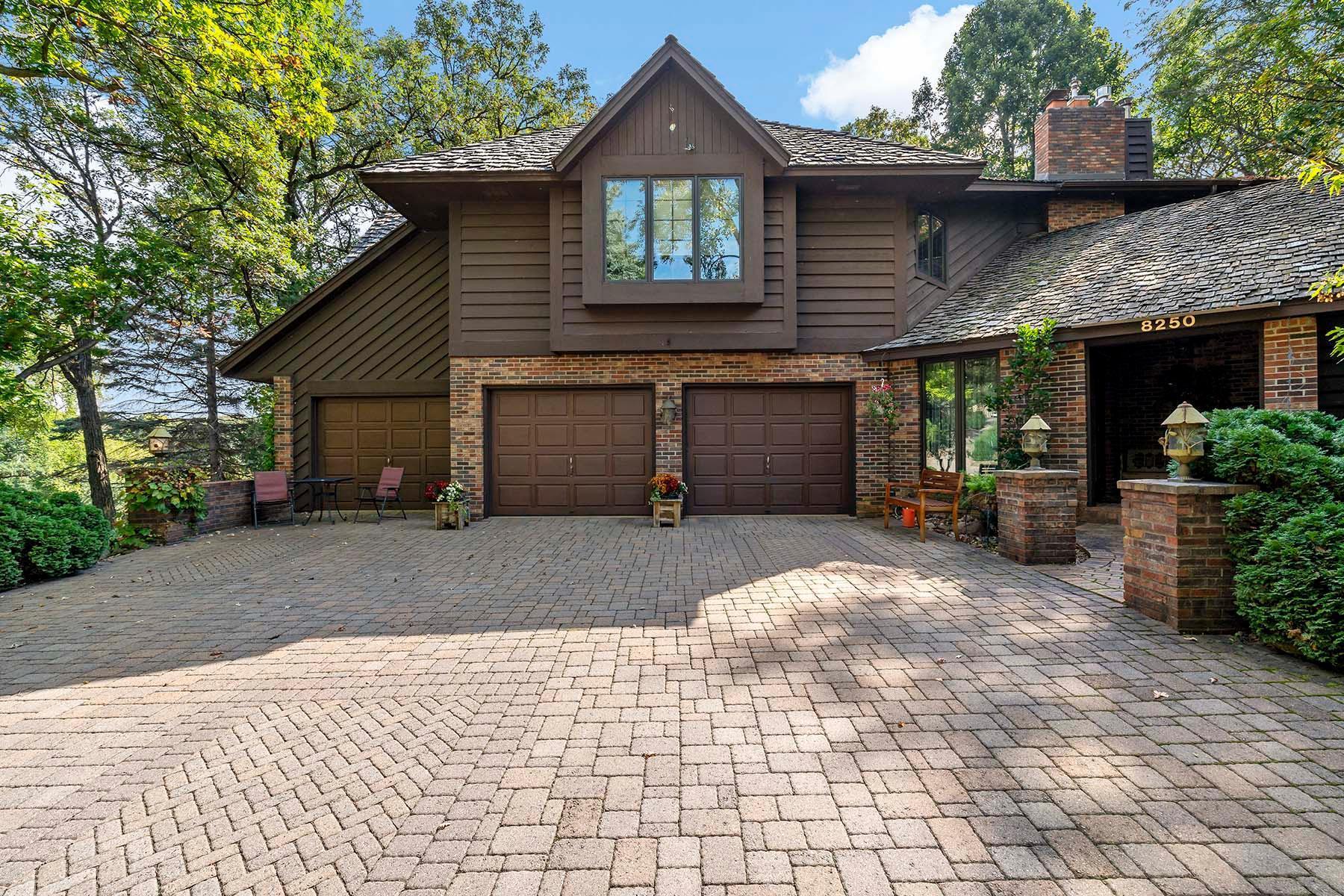 View of Residential at 8250 Havelock Court, Apple Valley MN 55124, Apple Valley - Mike Wilen | Minnesota Team Real Estate