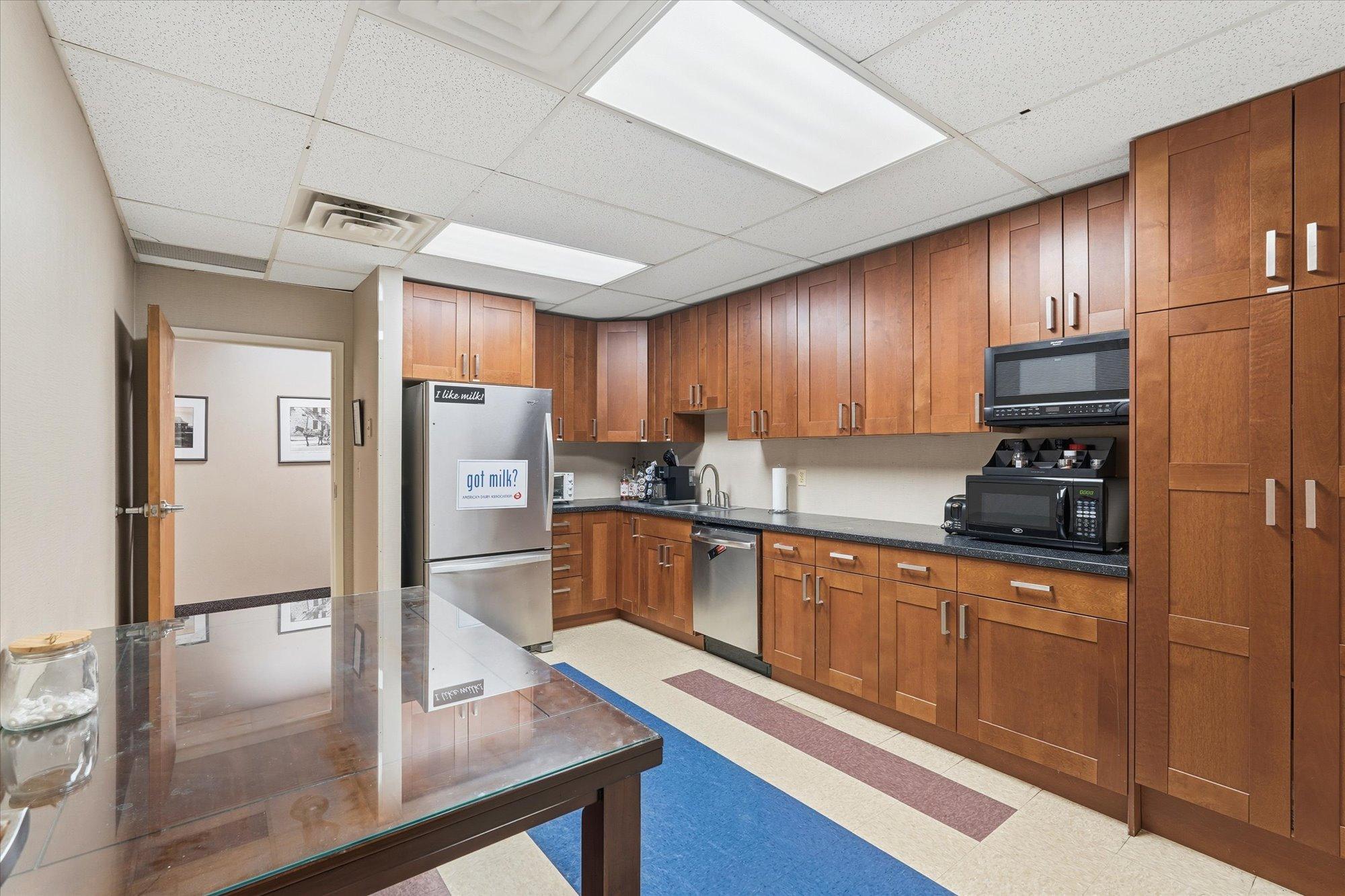 View of Commercial Sale at 2015 Rice Street, Roseville MN 55113, Roseville (28 of 41) - Mike Wilen | Minnesota Team Real Estate