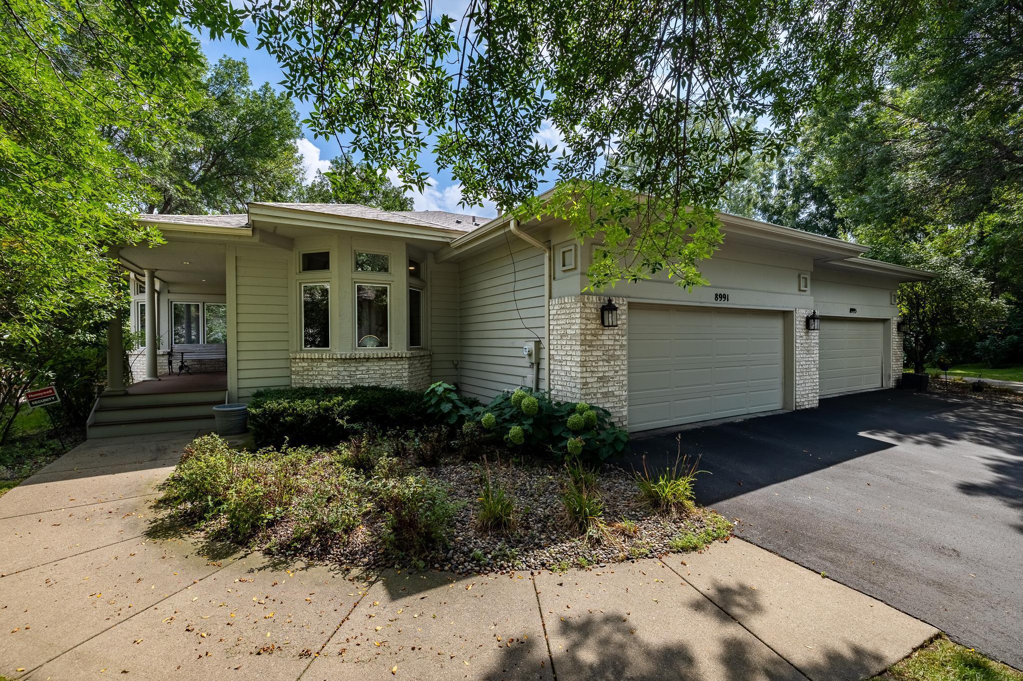 View of Residential at 8991 Ferndale Lane, Eden Prairie MN 55347, Eden Prairie (41 of 45) - Mike Wilen | Minnesota Team Real Estate