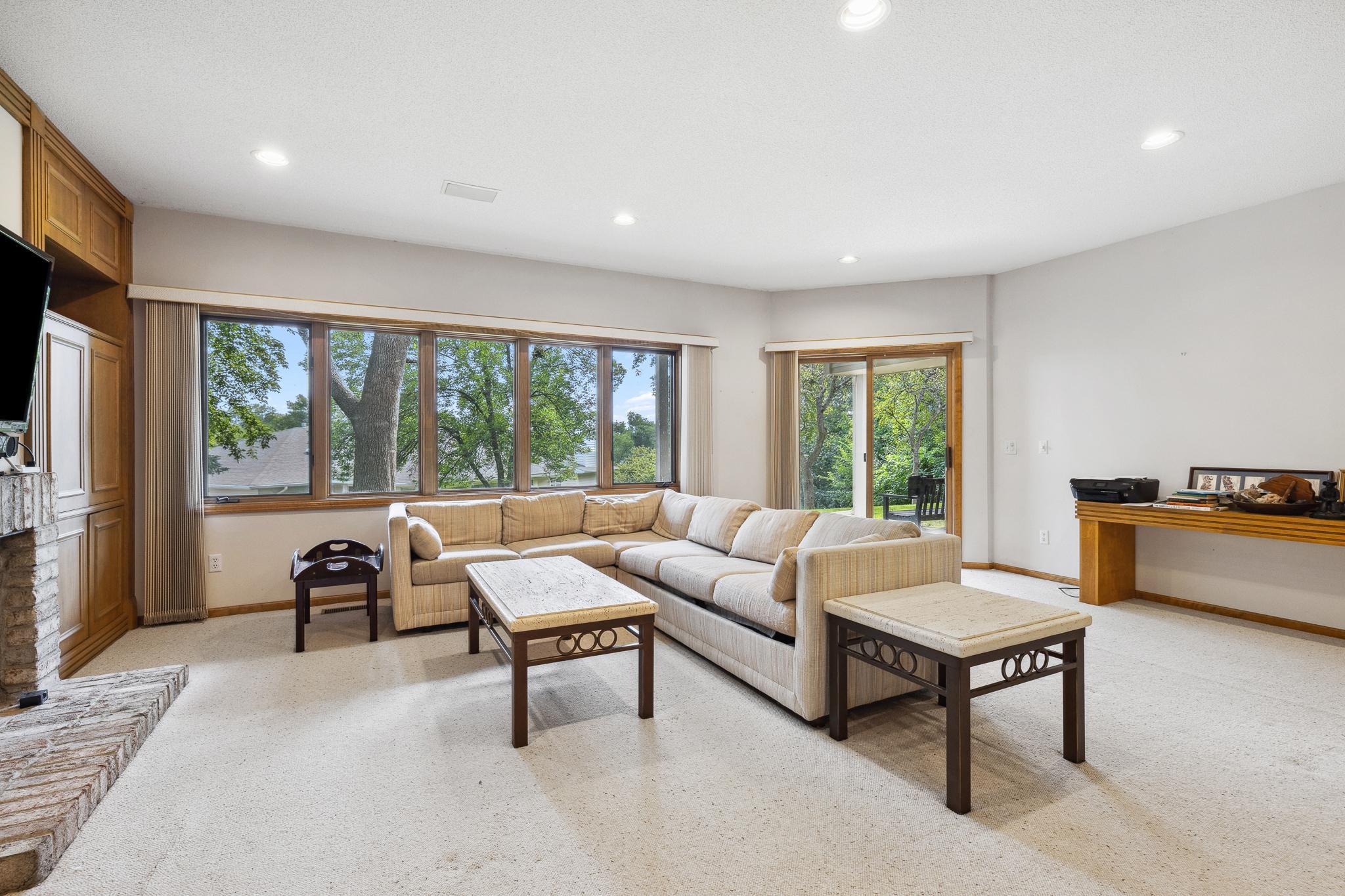 View of Residential at 8991 Ferndale Lane, Eden Prairie MN 55347, Eden Prairie (20 of 45) - Mike Wilen | Minnesota Team Real Estate