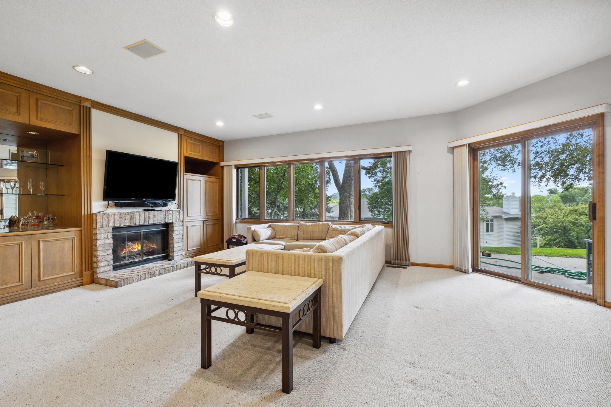 View of Residential at 8991 Ferndale Lane, Eden Prairie MN 55347, Eden Prairie (17 of 45) - Mike Wilen | Minnesota Team Real Estate