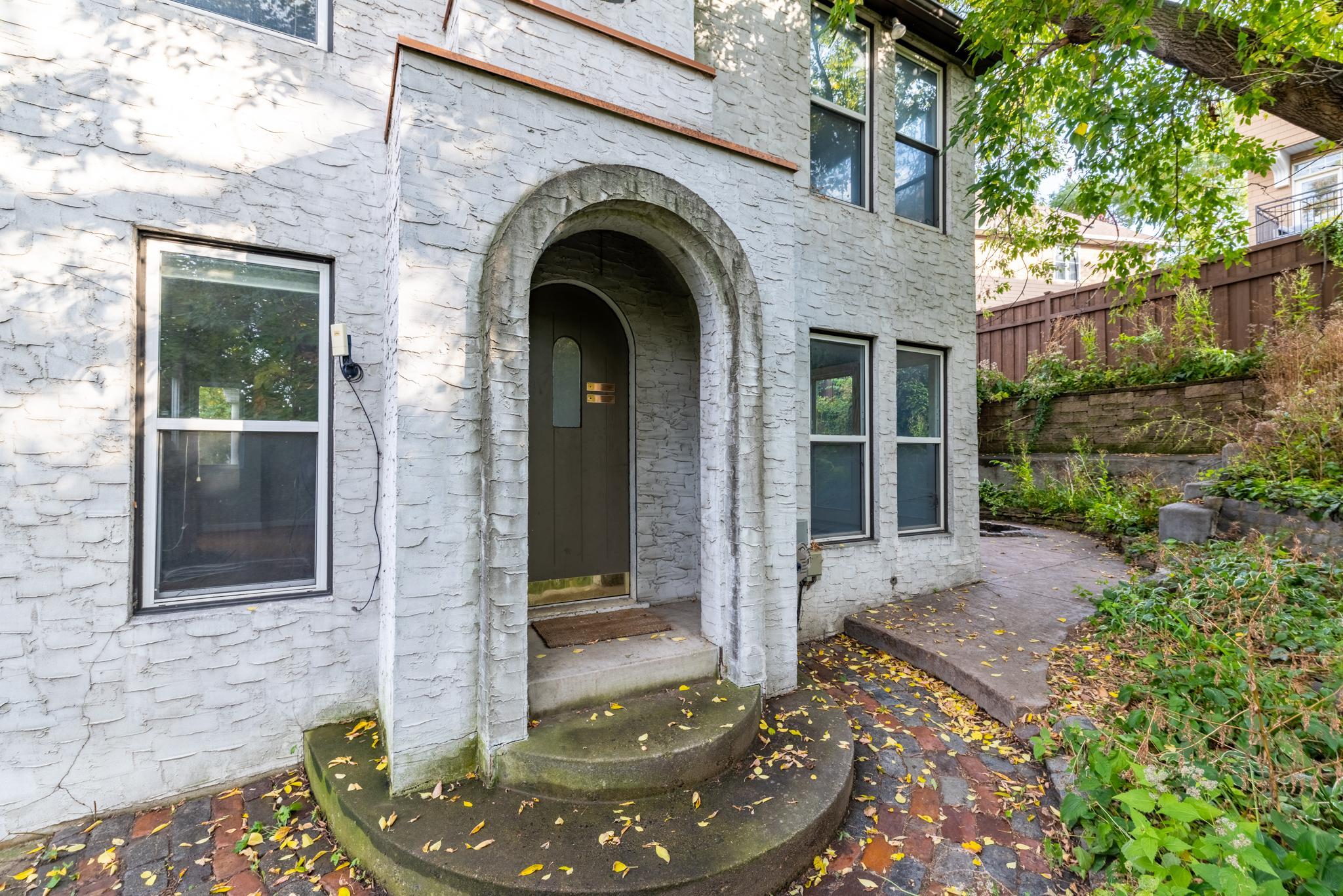 View of Commercial Sale at 233 Groveland Avenue, Minneapolis MN 55403, Minneapolis (10 of 35) - Mike Wilen | Minnesota Team Real Estate