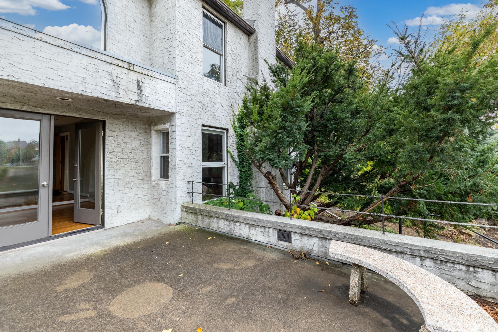 View of Commercial Sale at 233 Groveland Avenue, Minneapolis MN 55403, Minneapolis (8 of 35) - Mike Wilen | Minnesota Team Real Estate