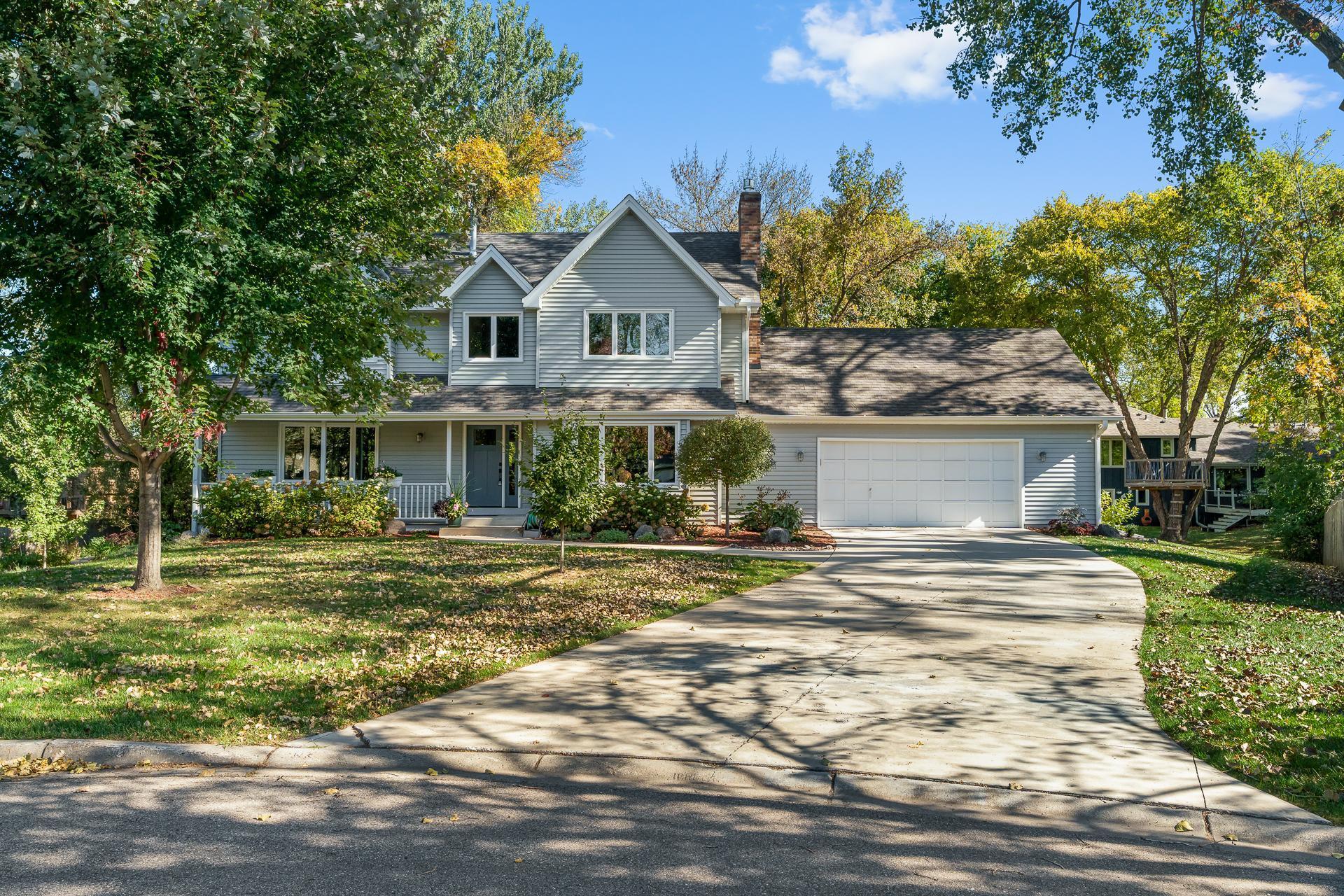 View of Residential at 2501 Wellington Circle, Wayzata MN 55391, Wayzata - Mike Wilen | Minnesota Team Real Estate