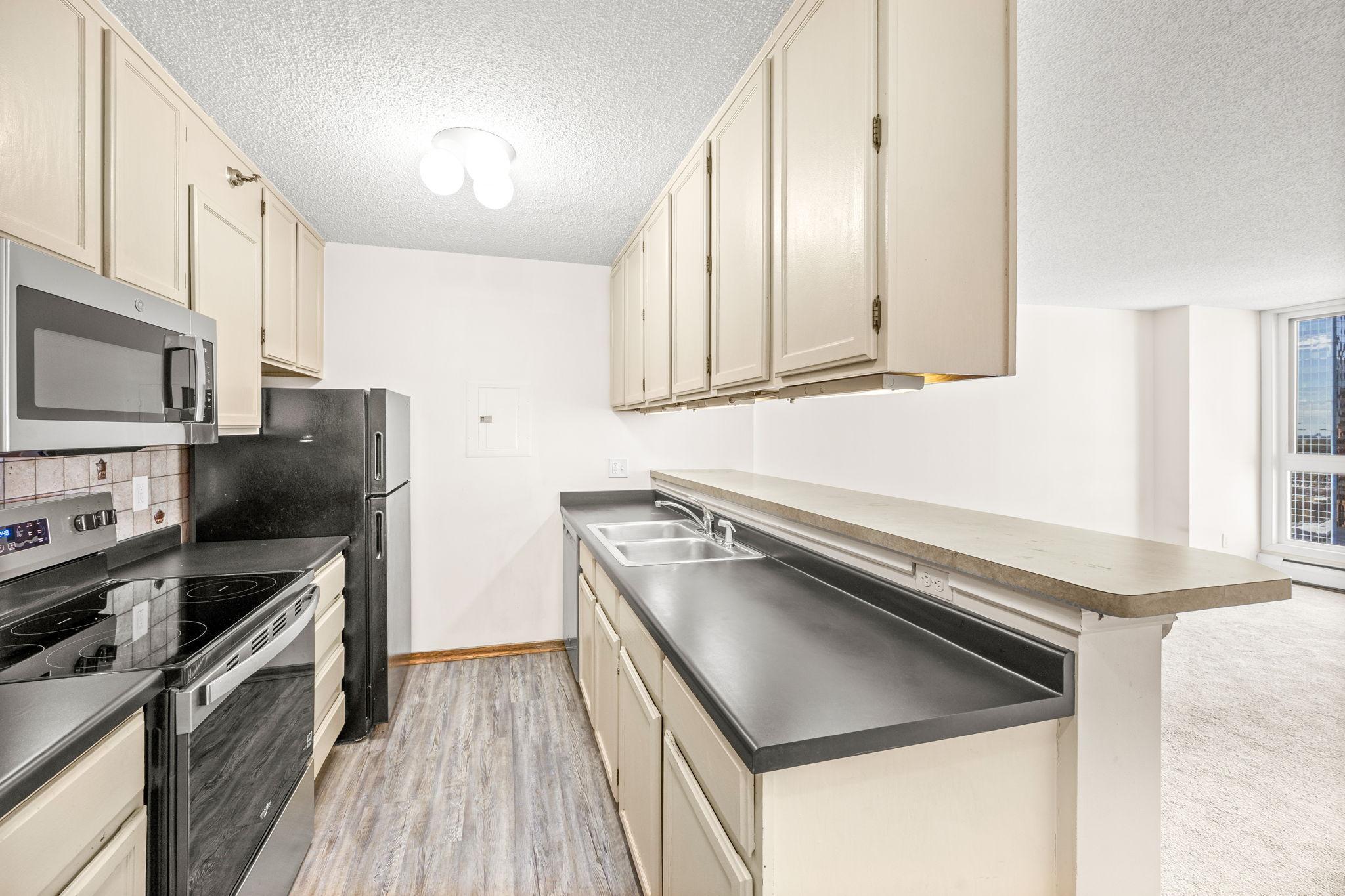 View of Residential at 433 7th Street #1821, Minneapolis MN 55415, Minneapolis (12 of 35) - Mike Wilen | Minnesota Team Real Estate