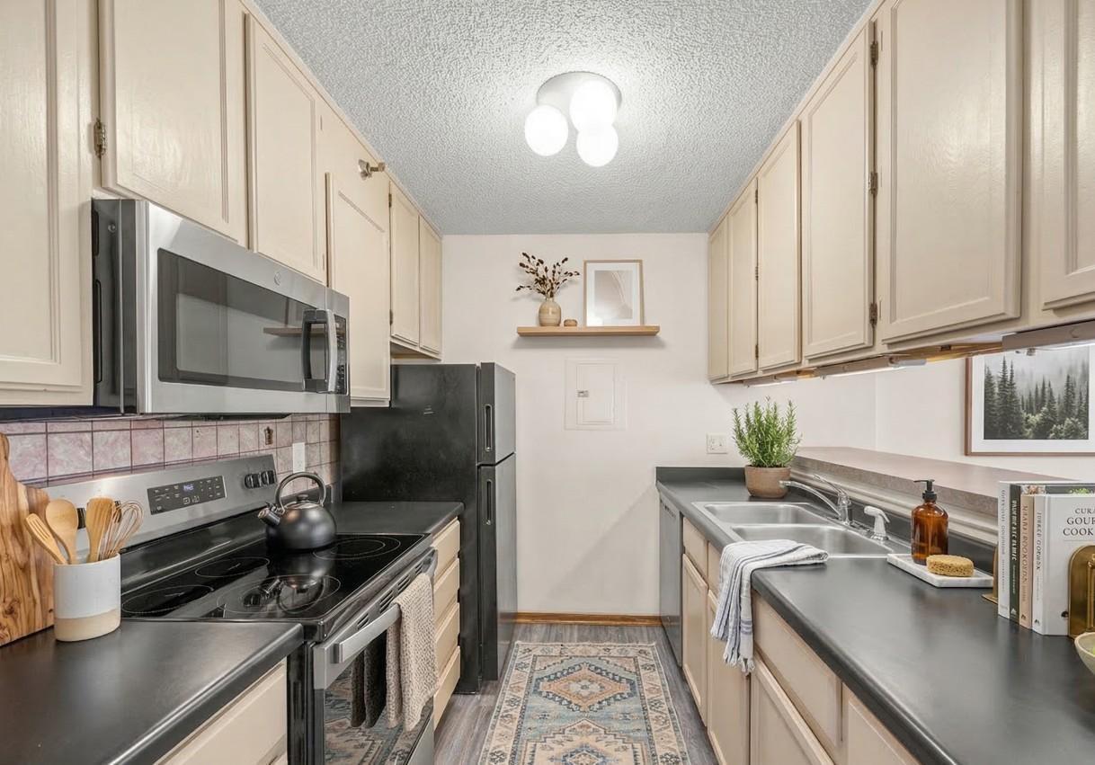 View of Residential at 433 7th Street #1821, Minneapolis MN 55415, Minneapolis (3 of 35) - Mike Wilen | Minnesota Team Real Estate
