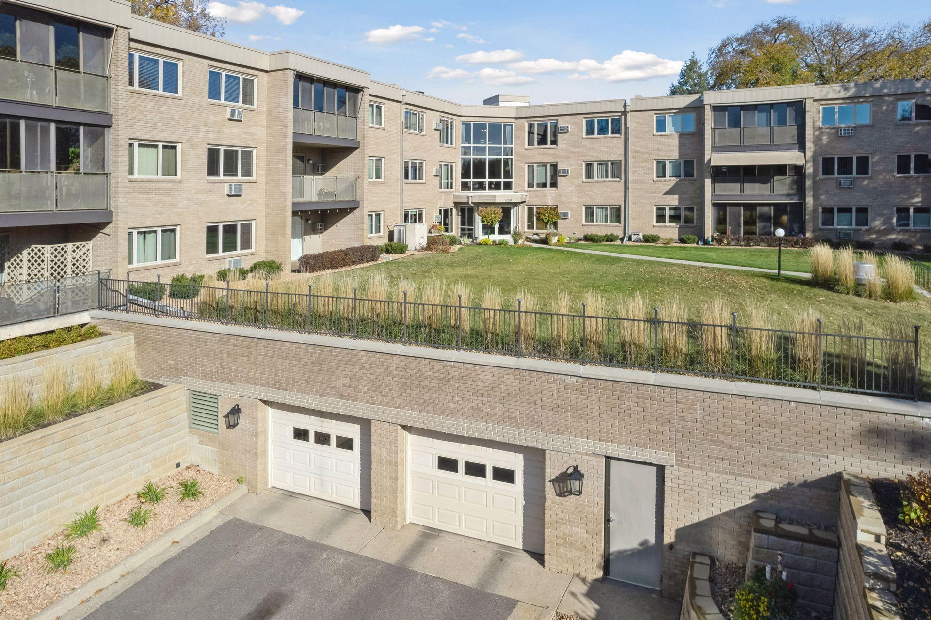 View of Residential at 4350 Brookside Court #114, Edina MN 55436, Edina (21 of 29) - Mike Wilen | Minnesota Team Real Estate