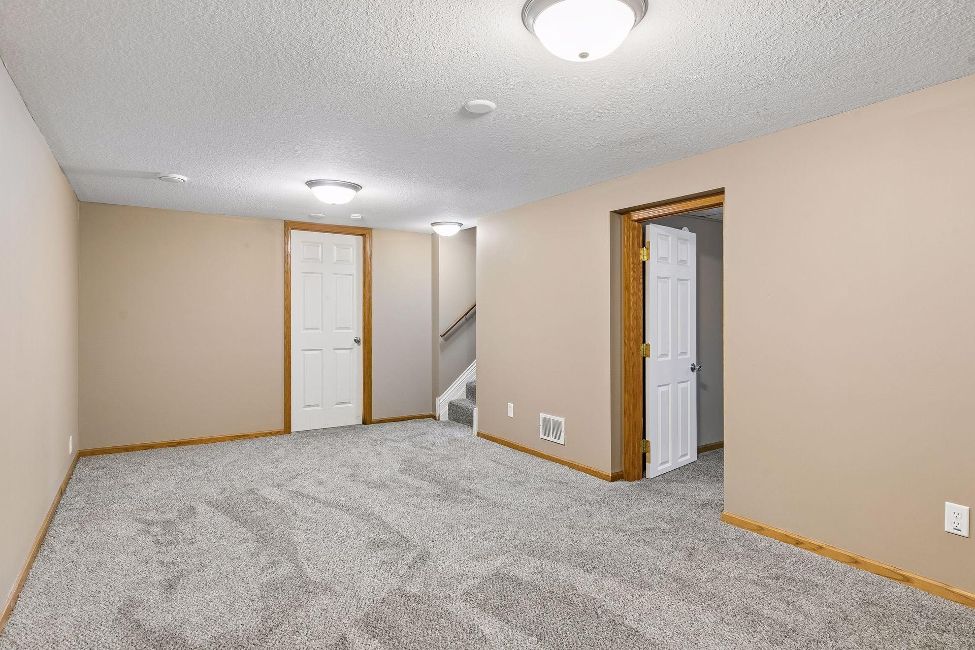View of Residential at 3713 Van Dyke Street, White Bear Lake MN 55110, White Bear Lake (31 of 36) - Mike Wilen | Minnesota Team Real Estate