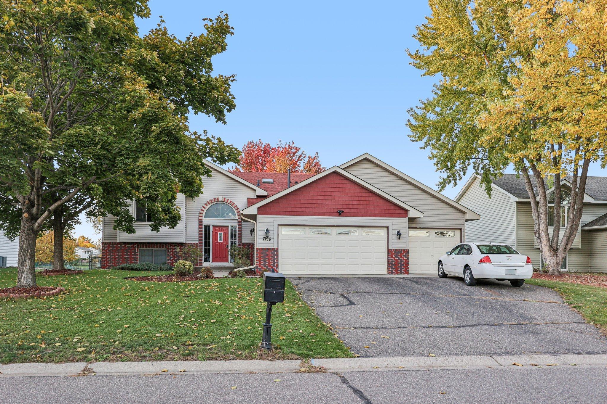 View of Residential at 7216 89th Avenue, Brooklyn Park MN 55445, Brooklyn Park - Mike Wilen | Minnesota Team Real Estate