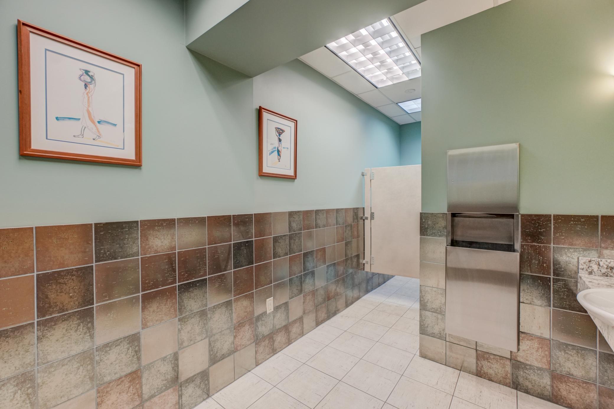 View of Commercial Sale at 1201 Yale Place #A100, Minneapolis MN 55403, Minneapolis (24 of 44) - Mike Wilen | Minnesota Team Real Estate