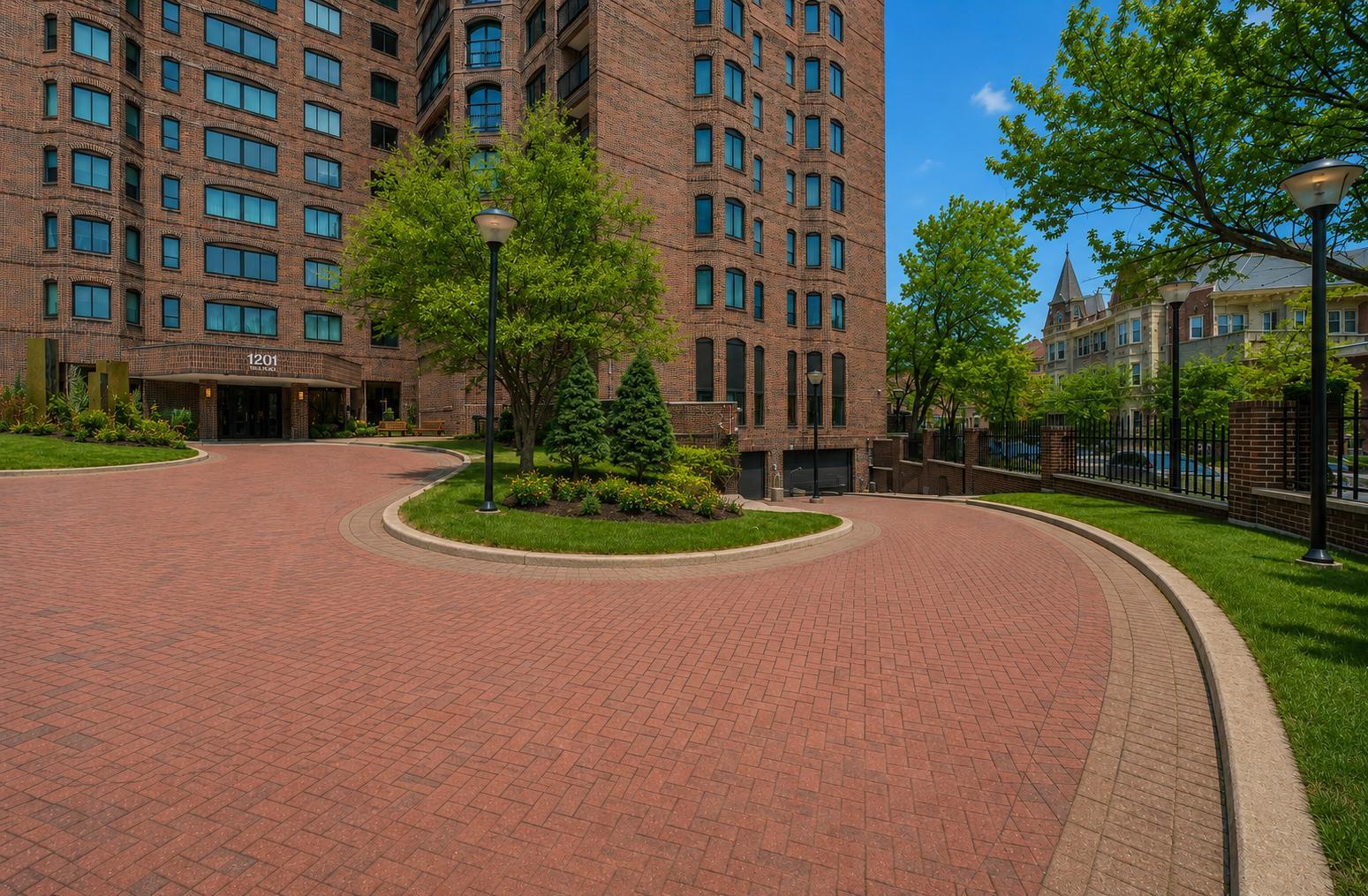View of Commercial Sale at 1201 Yale Place #A100, Minneapolis MN 55403, Minneapolis (29 of 44) - Mike Wilen | Minnesota Team Real Estate