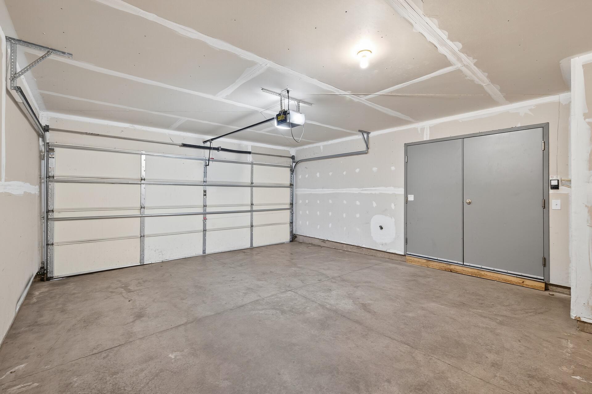 View of Residential at 11221 Aberdeen Street #I, Blaine MN 55449, Blaine (24 of 33) - Mike Wilen | Minnesota Team Real Estate