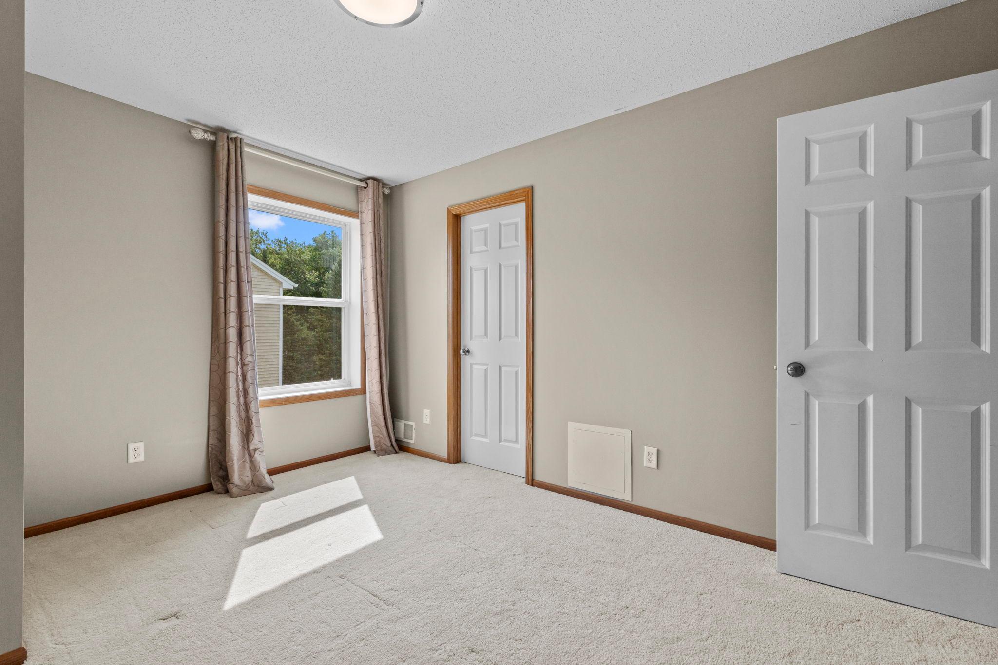 View of Residential at 9207 136th Street, Savage MN 55378, Savage (37 of 56) - Mike Wilen | Minnesota Team Real Estate