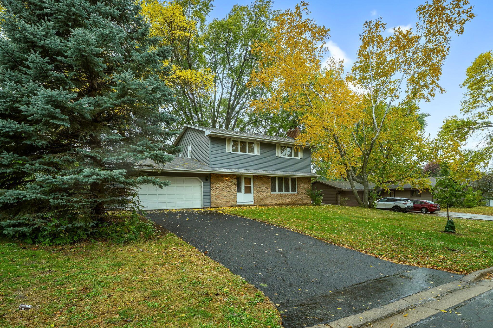 View of Residential at 11036 27th Avenue, Burnsville MN 55337, Burnsville (46 of 62) - Mike Wilen | Minnesota Team Real Estate