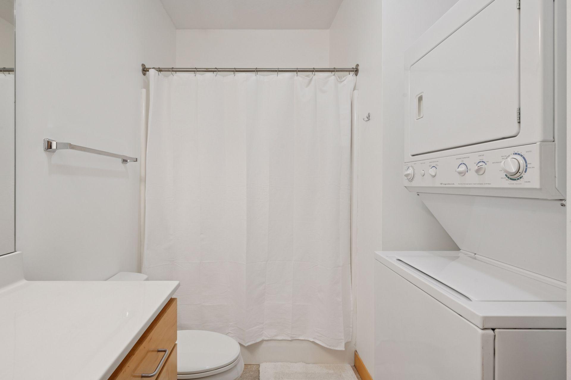 View of Residential at 2600 University Avenue #105, Minneapolis MN 55414, Minneapolis (20 of 30) - Mike Wilen | Minnesota Team Real Estate