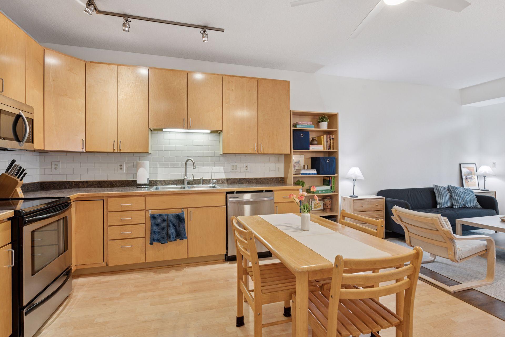 View of Residential at 2600 University Avenue #105, Minneapolis MN 55414, Minneapolis (8 of 30) - Mike Wilen | Minnesota Team Real Estate