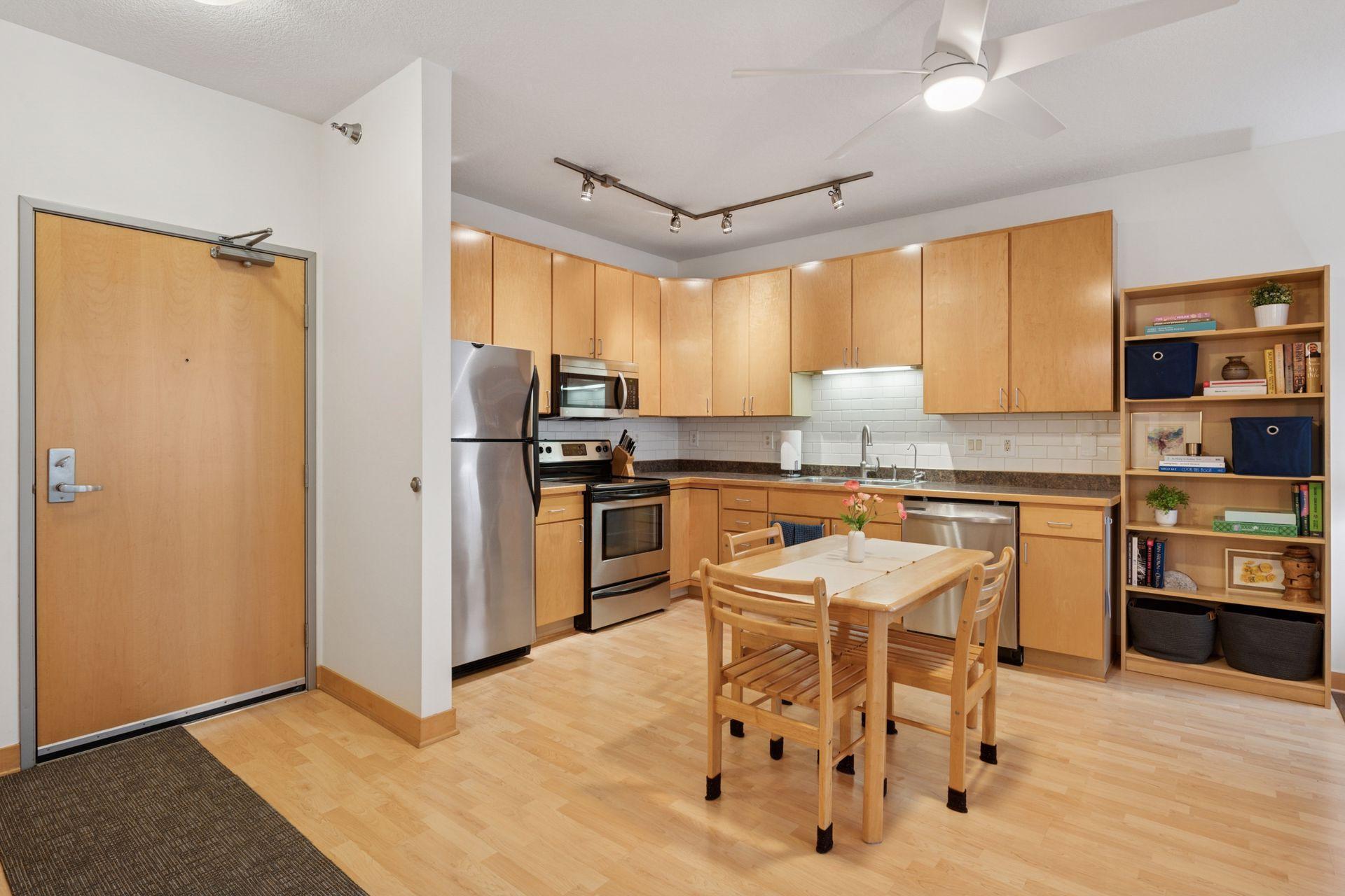 View of Residential at 2600 University Avenue #105, Minneapolis MN 55414, Minneapolis (6 of 30) - Mike Wilen | Minnesota Team Real Estate