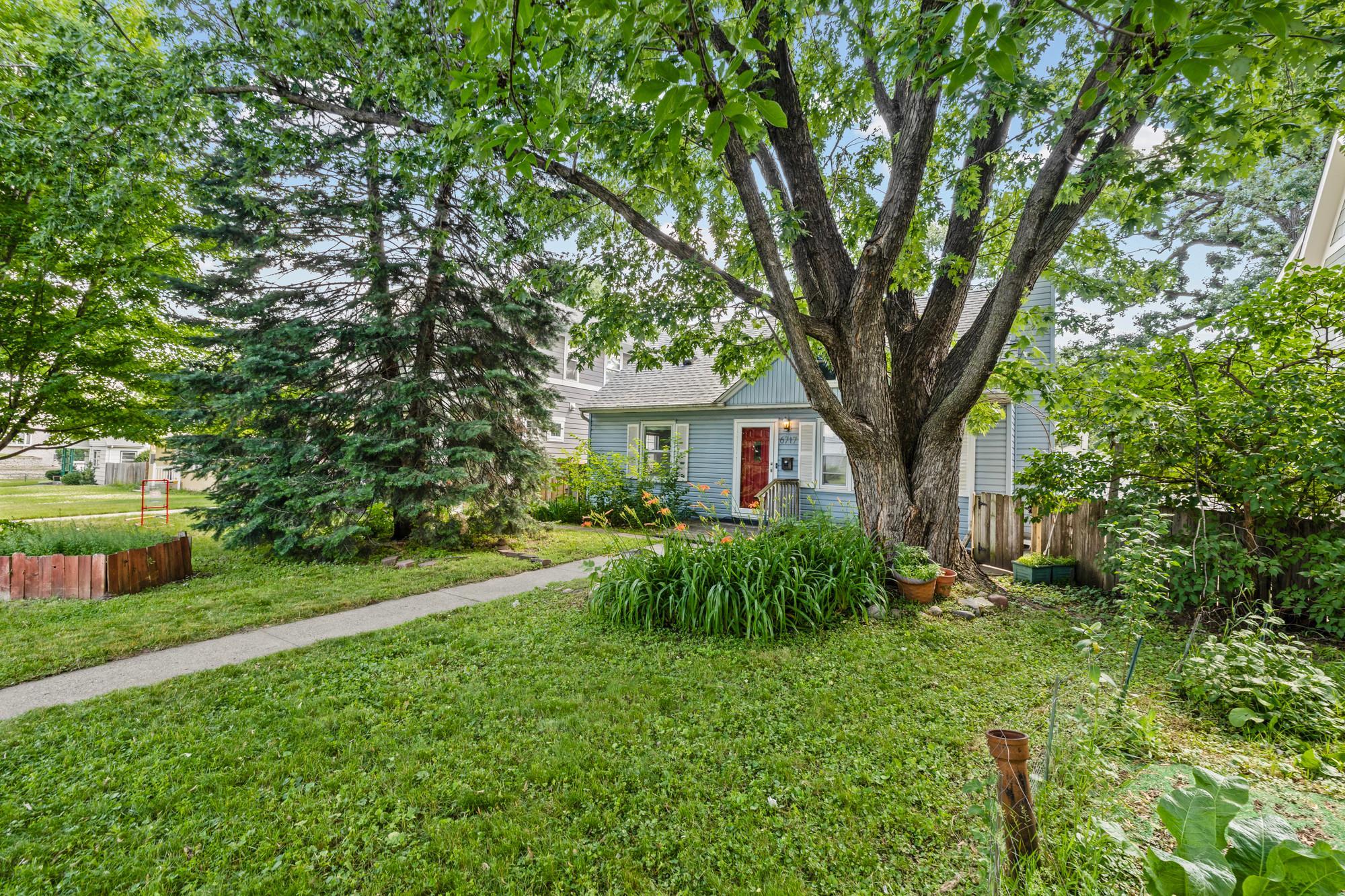 View of Residential at 6717 Queen Avenue, Richfield MN 55423, Richfield (35 of 41) - Mike Wilen | Minnesota Team Real Estate