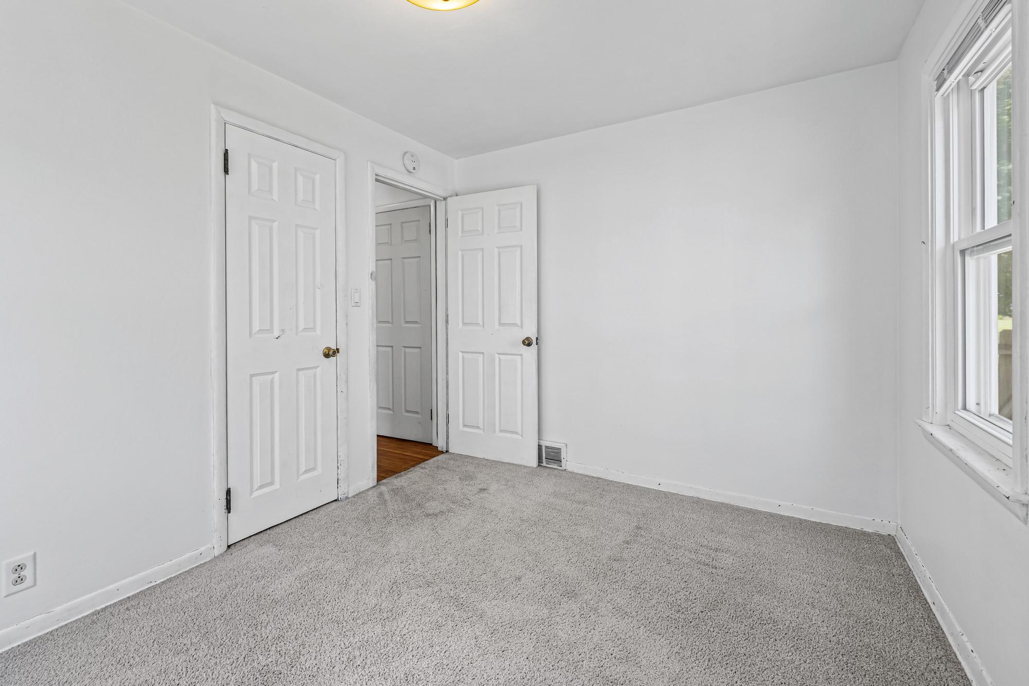 View of Residential at 6717 Queen Avenue, Richfield MN 55423, Richfield (18 of 41) - Mike Wilen | Minnesota Team Real Estate