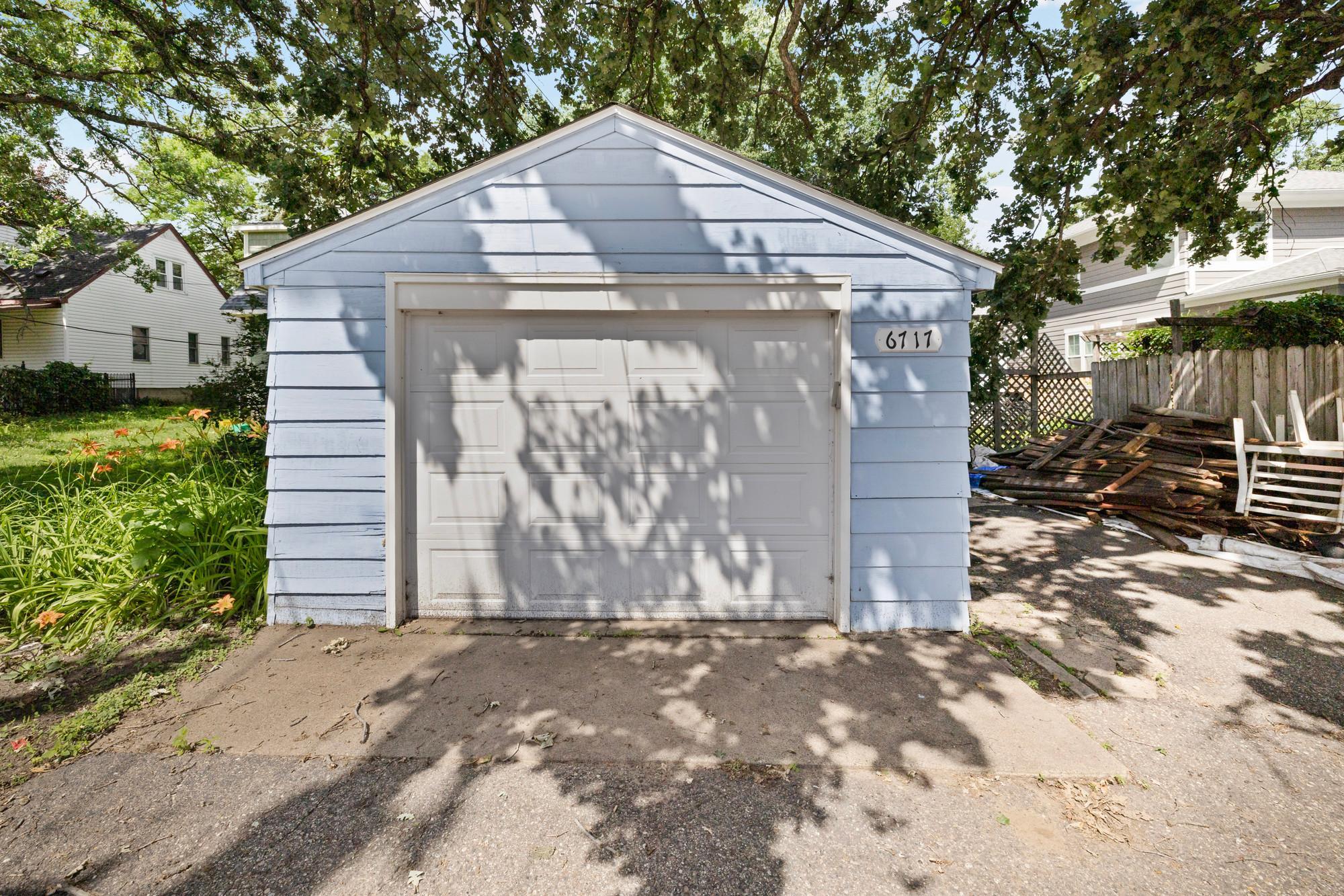 View of Residential at 6717 Queen Avenue, Richfield MN 55423, Richfield (34 of 41) - Mike Wilen | Minnesota Team Real Estate