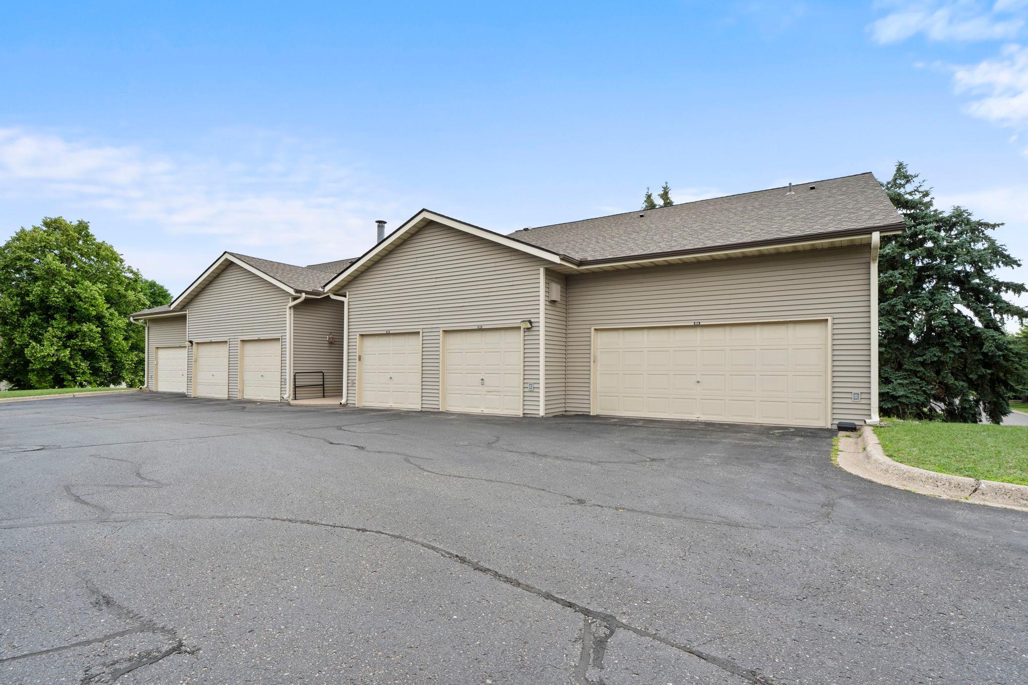 View of Residential at 14855 Endicott Way #304, Apple Valley MN 55124, Apple Valley (28 of 45) - Mike Wilen | Minnesota Team Real Estate