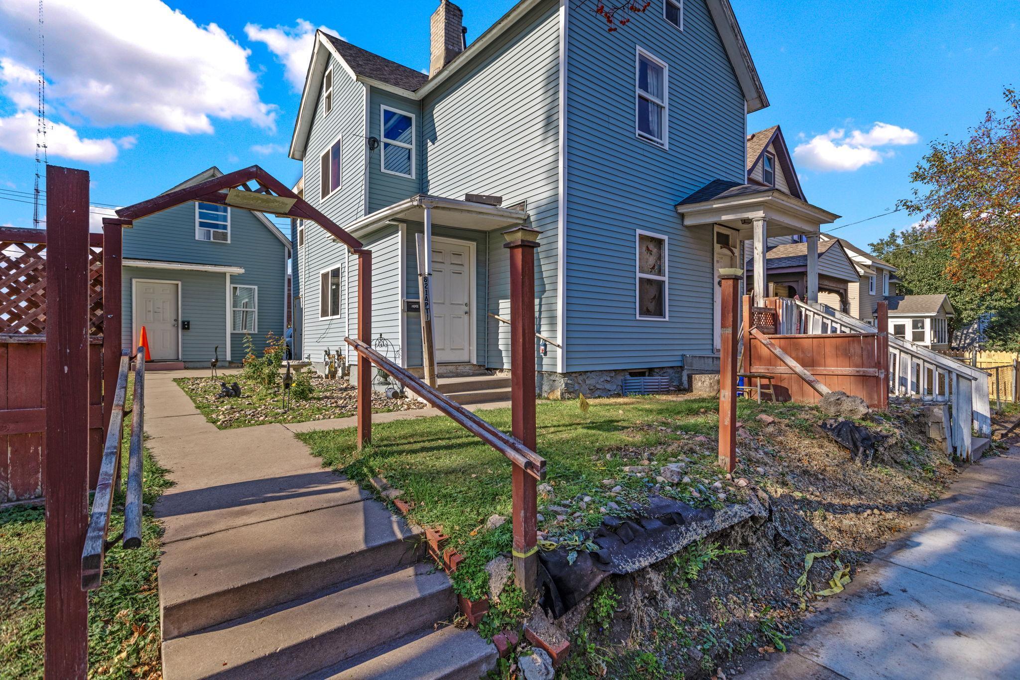 View of Residential Income at 821 Hardenbergh Place, Saint Paul MN 55117, Saint Paul (2 of 18) - Mike Wilen | Minnesota Team Real Estate