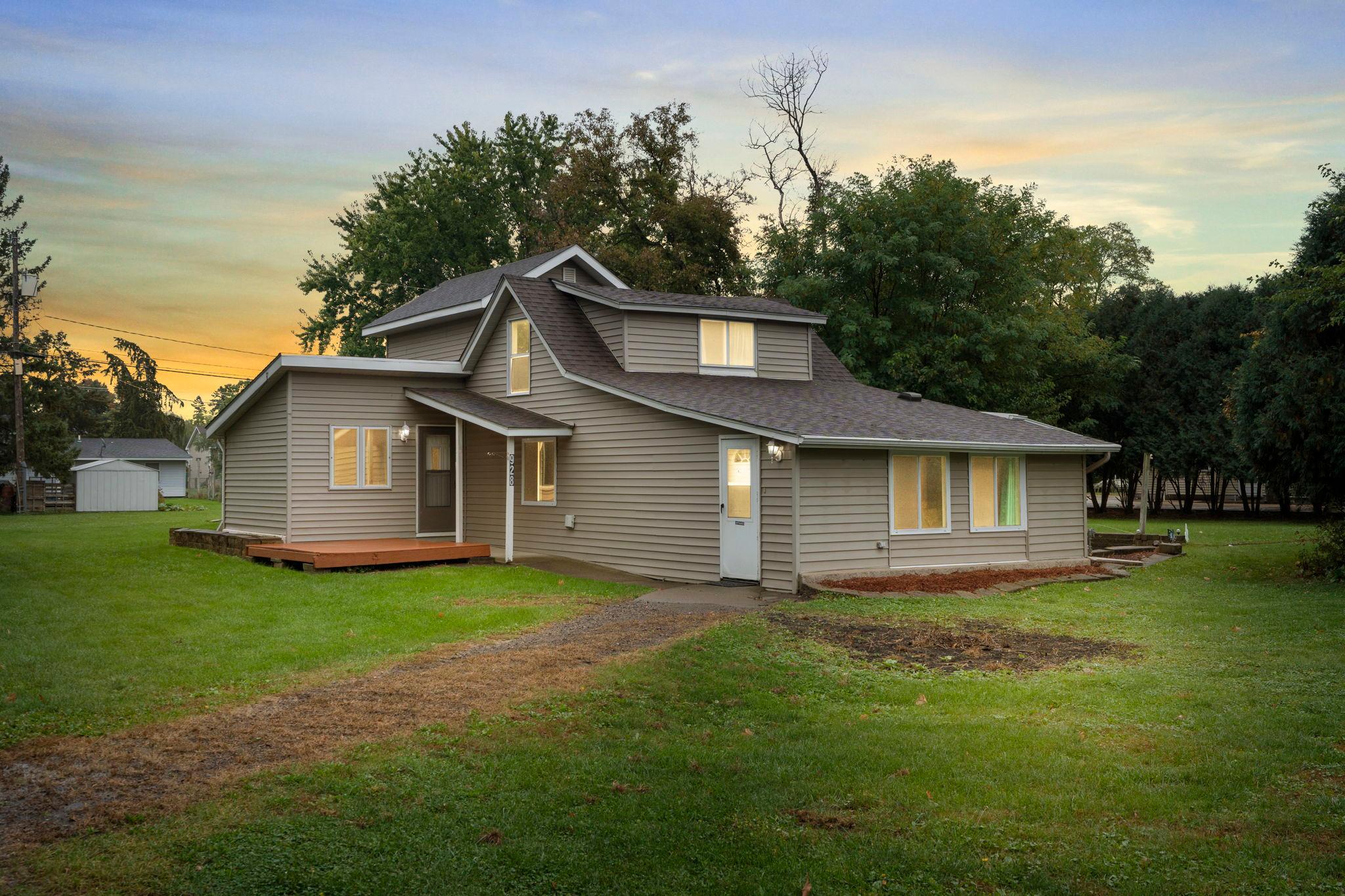 View of Residential Income at 928 1st Street, Saint Paul Park MN 55071, Saint Paul Park - Mike Wilen | Minnesota Team Real Estate