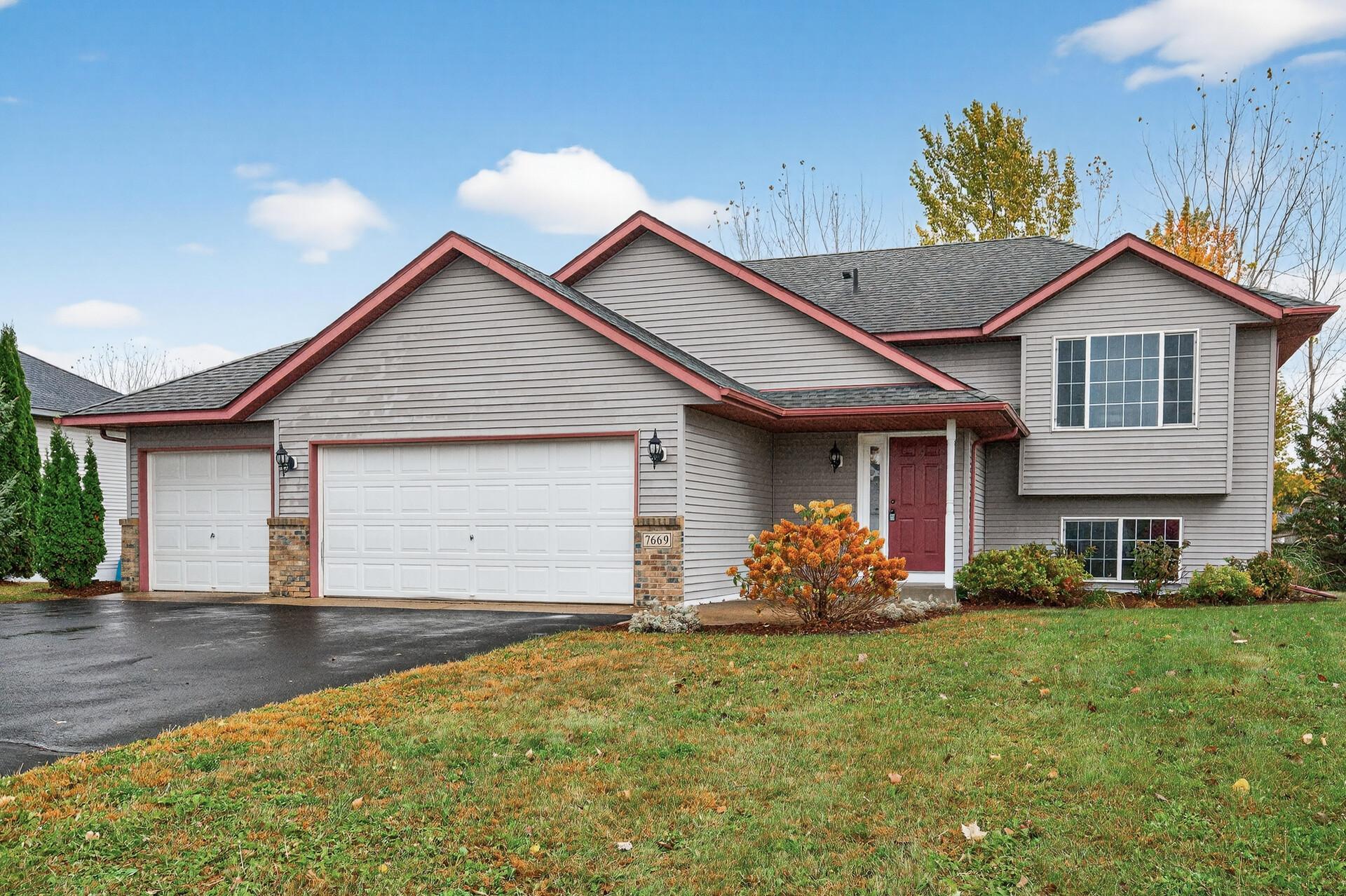 View of Residential at 7669 386th Street, North Branch MN 55056, North Branch - Mike Wilen | Minnesota Team Real Estate