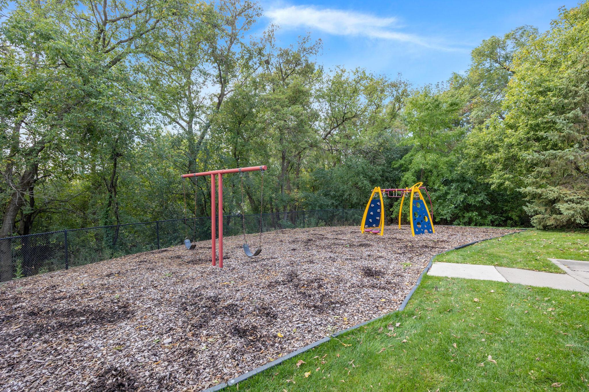View of Residential at 17820 Valley Cove Court, Deephaven MN 55391, Deephaven (16 of 20) - Mike Wilen | Minnesota Team Real Estate
