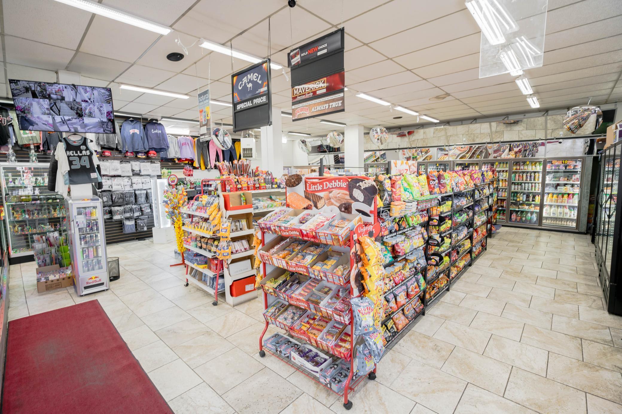 View of Commercial Sale at 365 Earl Street, Saint Paul MN 55106, Saint Paul (6 of 18) - Mike Wilen | Minnesota Team Real Estate