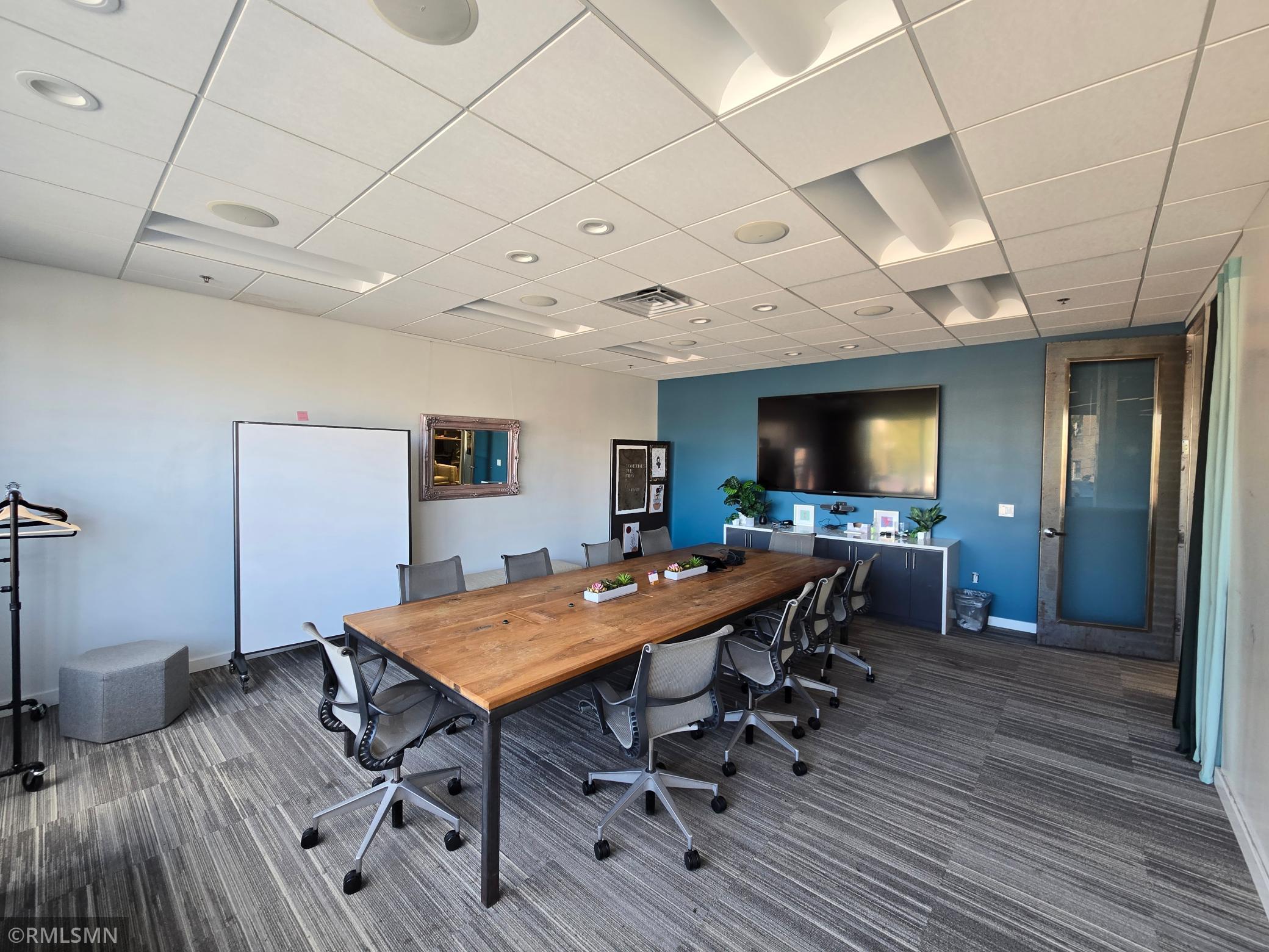 View of Commercial Sale at 2429 Nicollet Avenue, Minneapolis MN 55404, Minneapolis (12 of 27) - Mike Wilen | Minnesota Team Real Estate