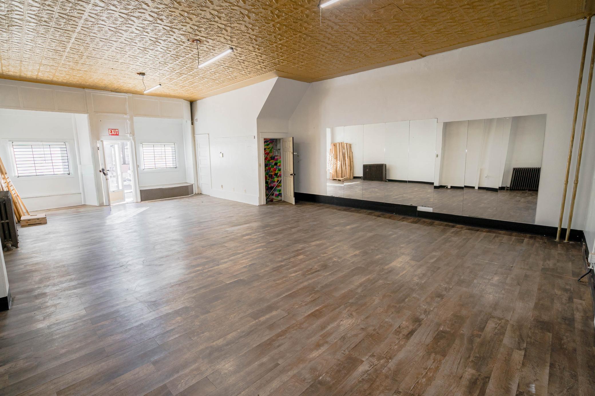 View of Commercial Sale at 1051 Hudson Road, Saint Paul MN 55106, Saint Paul (6 of 16) - Mike Wilen | Minnesota Team Real Estate
