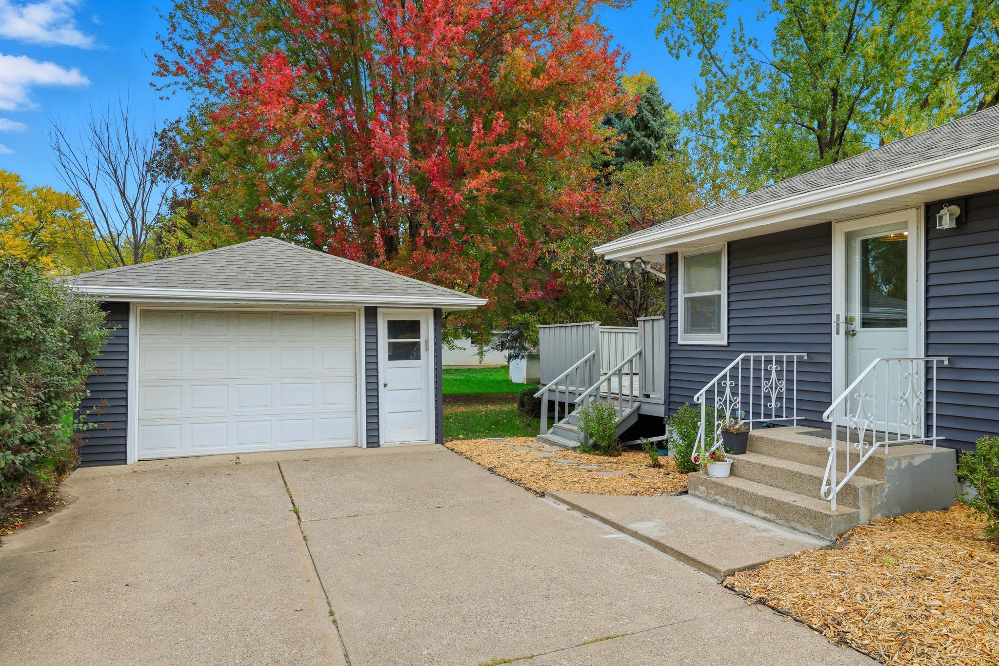 View of Residential at 255 County Road C2, Roseville MN 55113, Roseville (7 of 25) - Mike Wilen | Minnesota Team Real Estate