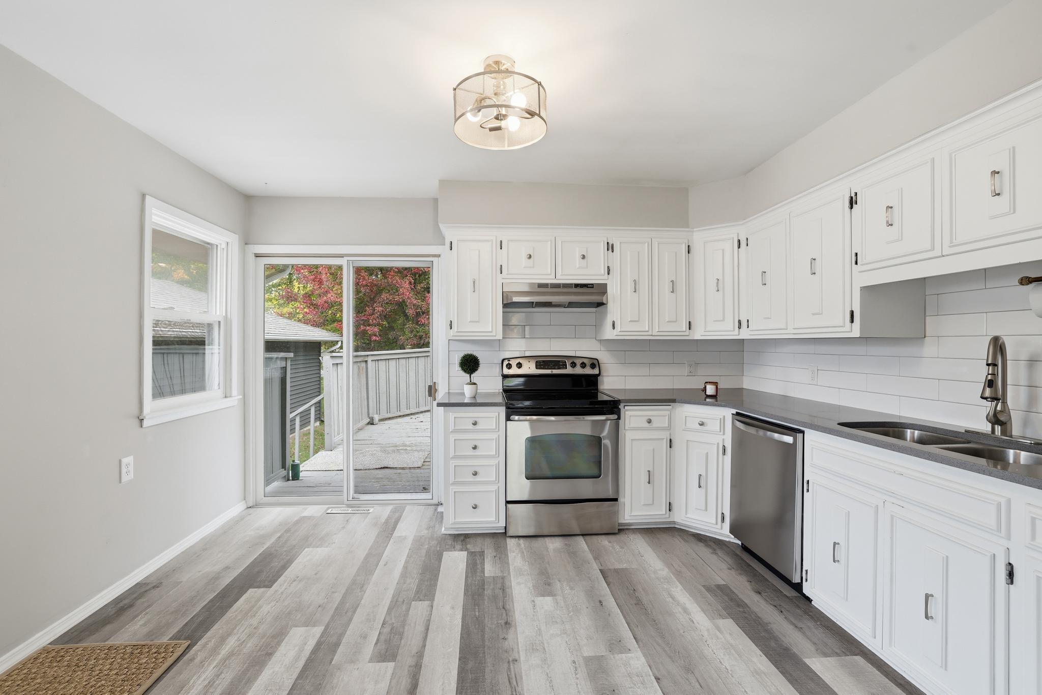 View of Residential at 255 County Road C2, Roseville MN 55113, Roseville (16 of 25) - Mike Wilen | Minnesota Team Real Estate