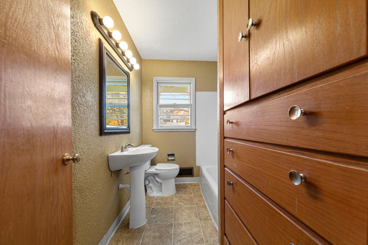 View of Residential at 1043 Chase Avenue, Gibbon MN 55335, Gibbon (17 of 33) - Mike Wilen | Minnesota Team Real Estate