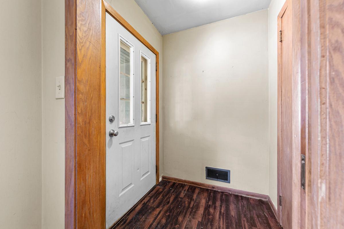 View of Residential at 1043 Chase Avenue, Gibbon MN 55335, Gibbon (4 of 33) - Mike Wilen | Minnesota Team Real Estate