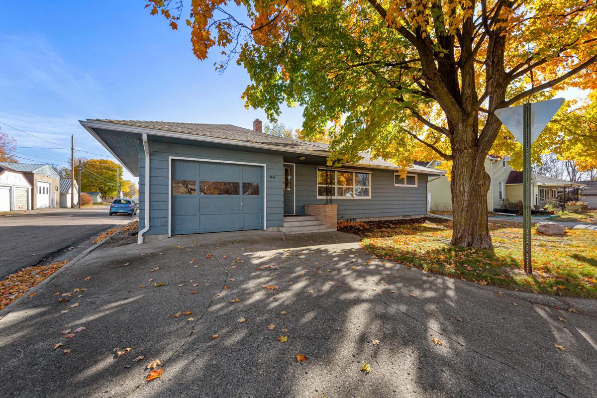 View of Single Family at 1043 Chase Avenue, Gibbon - Mike Wilen | Minnesota Team Real Estate
