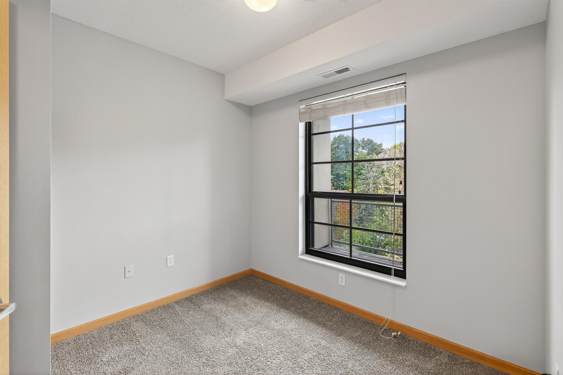View of Residential at 820 Emerald Street #307, Saint Paul MN 55114, Saint Paul (25 of 33) - Mike Wilen | Minnesota Team Real Estate