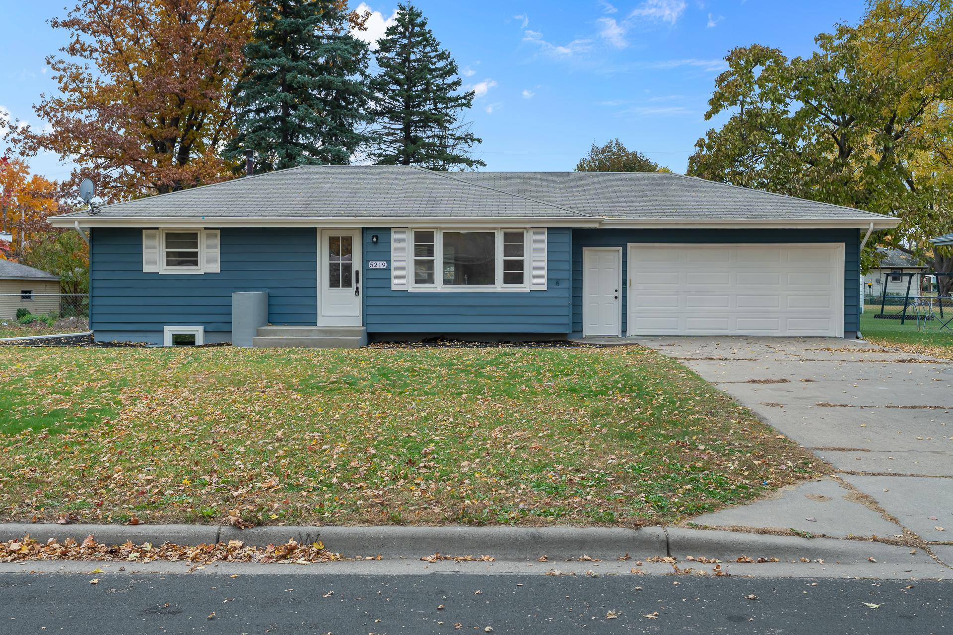 View of Residential at 5219 Greenfield Avenue, Moundsview MN 55112, Moundsview - Mike Wilen | Minnesota Team Real Estate