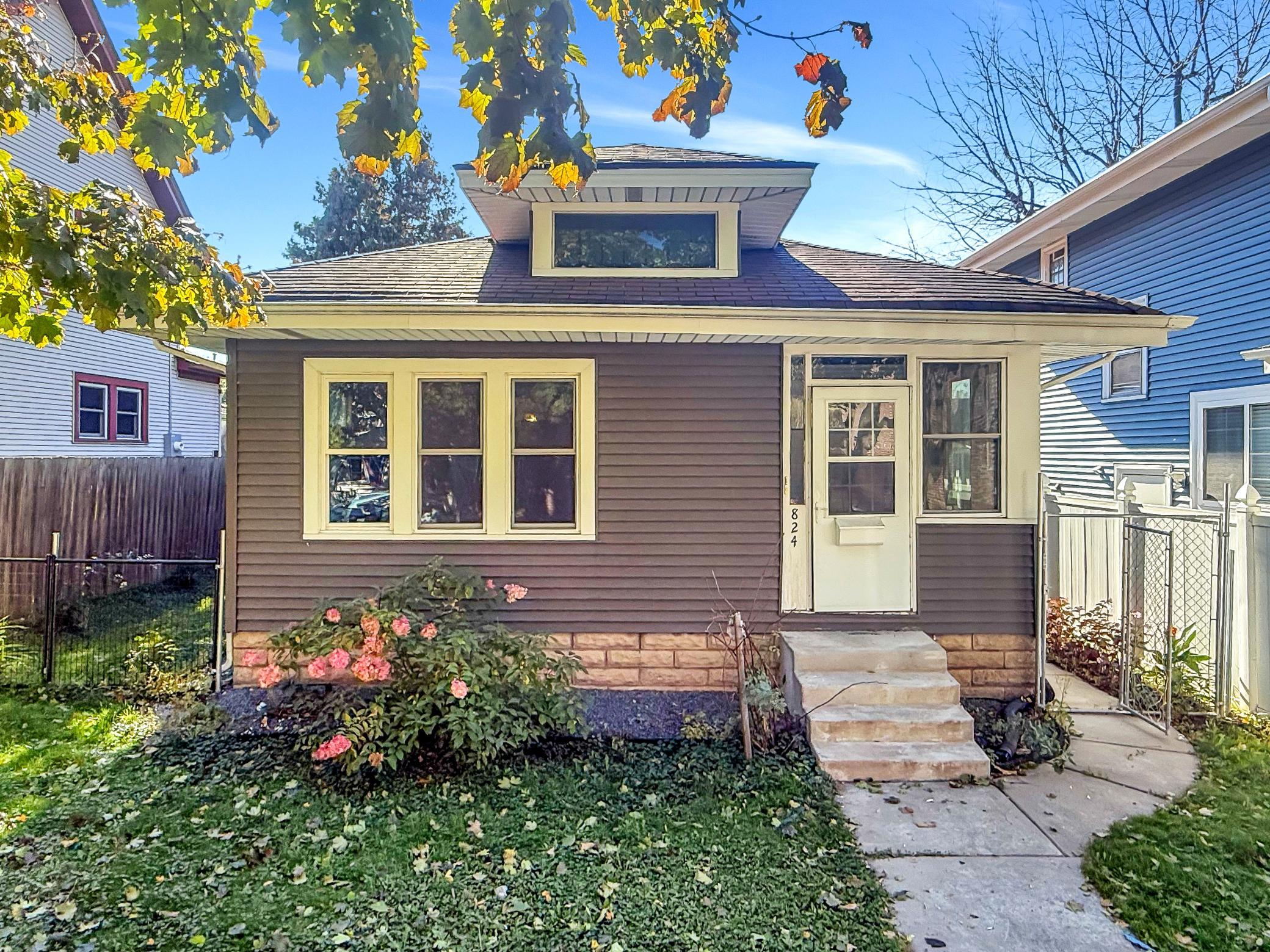 View of Residential at 824 Magnolia Avenue, Saint Paul MN 55106, Saint Paul - Mike Wilen | Minnesota Team Real Estate