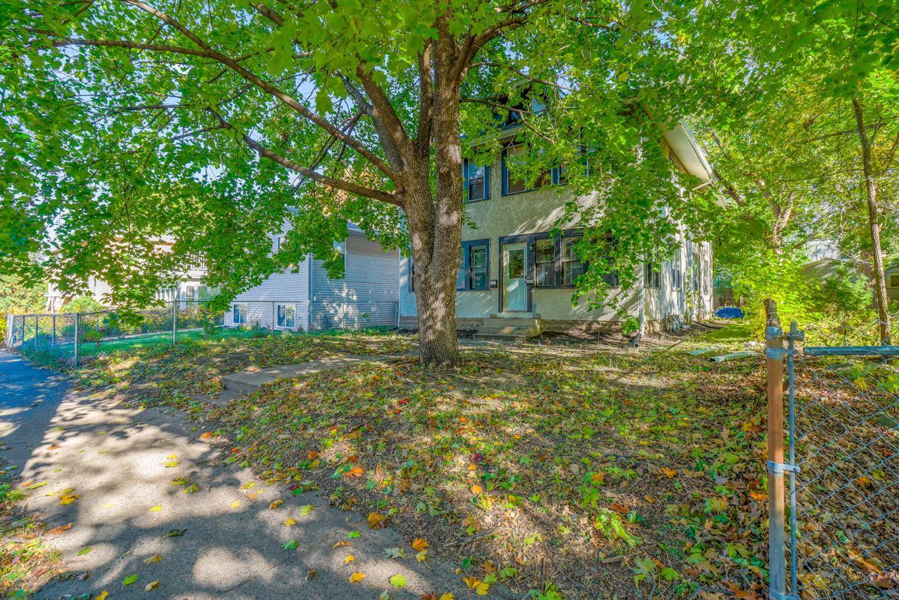 View of Residential Income at 442 Pierce Street, Saint Paul MN 55104, Saint Paul (36 of 40) - Mike Wilen | Minnesota Team Real Estate