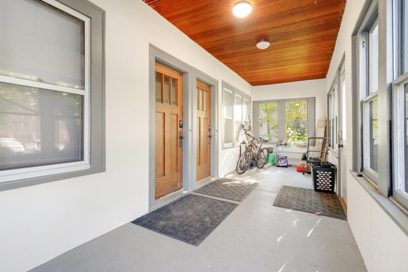 View of Residential Income at 442 Pierce Street, Saint Paul MN 55104, Saint Paul (32 of 40) - Mike Wilen | Minnesota Team Real Estate
