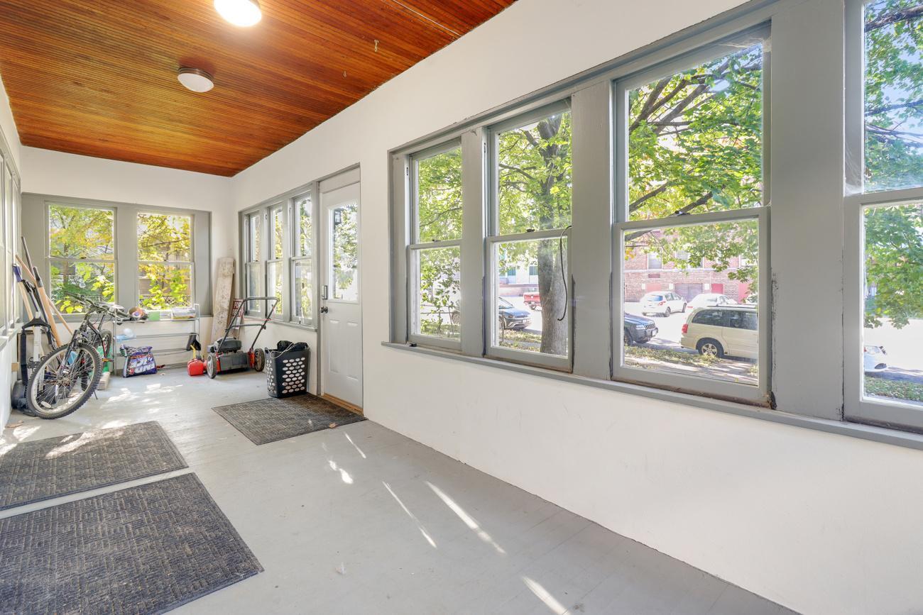 View of Residential Income at 442 Pierce Street, Saint Paul MN 55104, Saint Paul (31 of 40) - Mike Wilen | Minnesota Team Real Estate